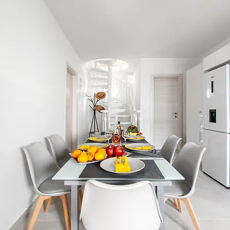 Apartment Elegant Seaside *